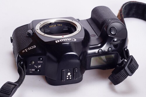 佳能 CANON EOS 1N  胶片单反相机 高端 自动EF 口不输3 96 - 图1