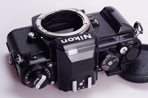 尼康 NIKON FA单机 黑漆胶片钛帘98新优于FE2 可配35 50镜头 - 图0