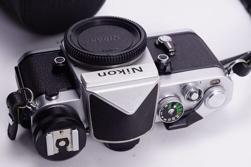 尼康NIKON F2 尖顶 DE1 98新带皮套全机械胶片单反相机王可50镜头 - 图1