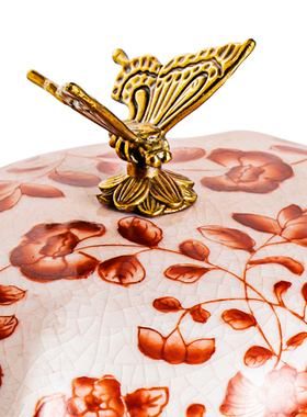 欧式奢华陶瓷配铜首饰盒摆件