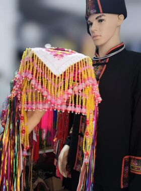 广西花头瑶族手工帽子女成人整套少数民族刺绣花头巾手工串珠帽子