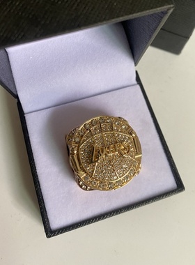 NBA湖人队科比总冠军戒指