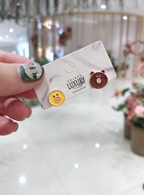 东大门不对称卡通立体小黄鸡耳环