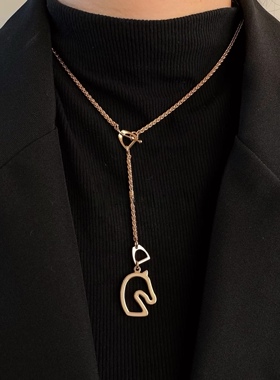 925银针高定马头项链耳钉水牛角男女情侣珐琅小马骑士头送女礼物