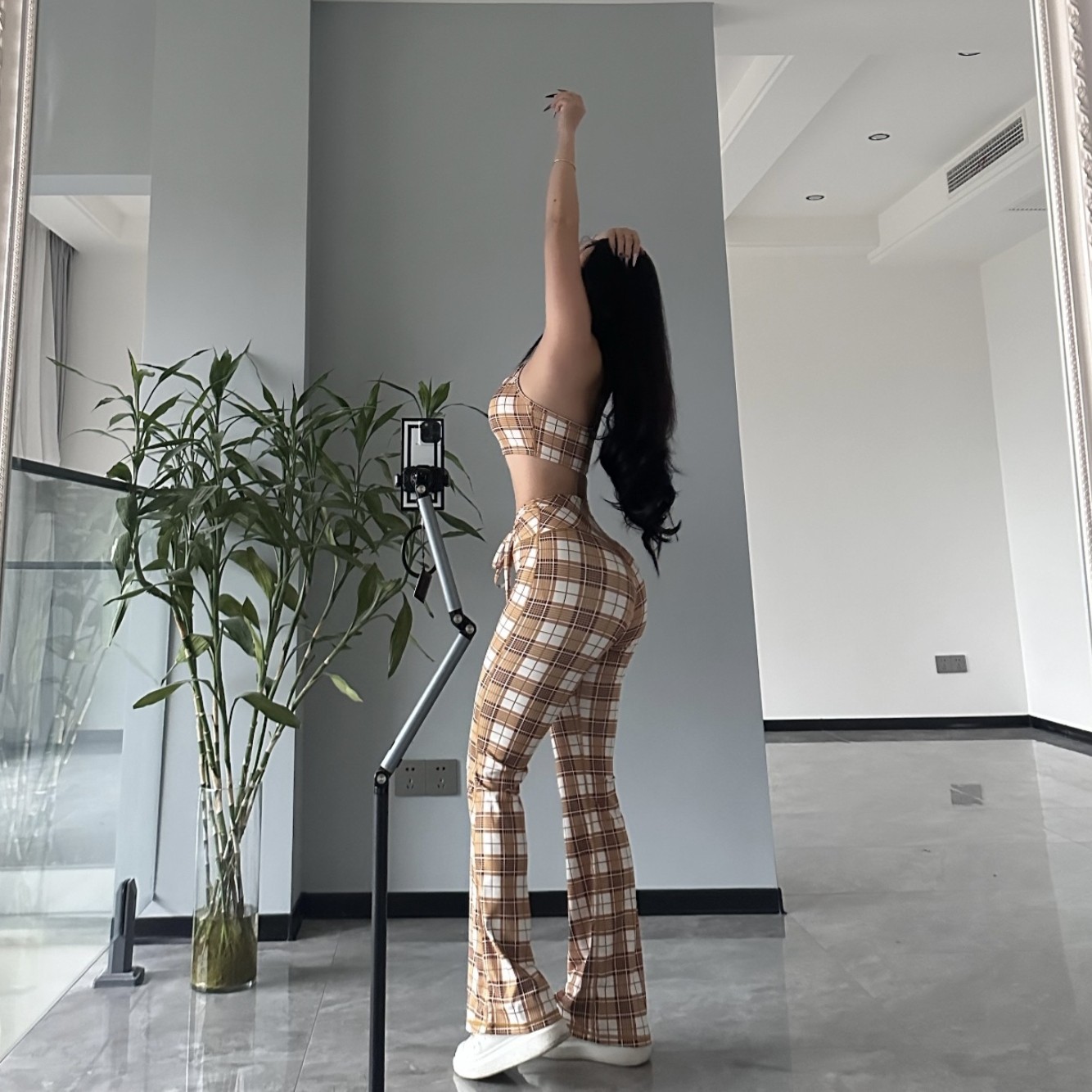 新款气质瑜伽印花格纹裹胸防震健身文胸抽绳高腰喇叭长裤健身套装,淘宝优惠券,粉丝福利购,淘宝优惠卷