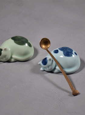 招财猫陶瓷手绘茶宠笔搁家居摆件