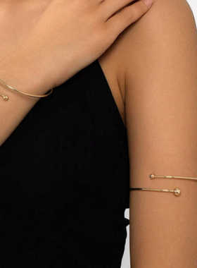 金色错位开口大小球臂环套装简约