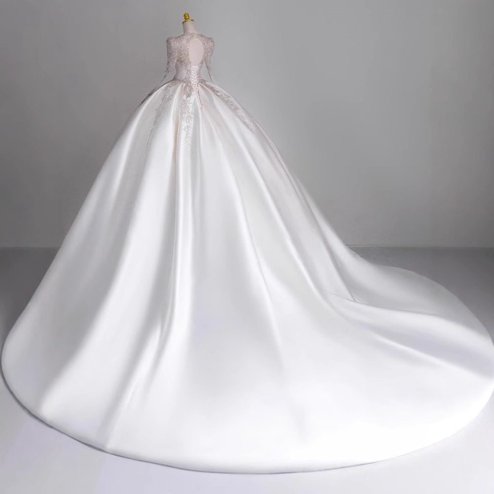 长袖冬季缎面婚纱新娘2025新款主纱高级质感法式复古重工V领拖尾,淘宝优惠券,粉丝福利购,淘宝优惠卷