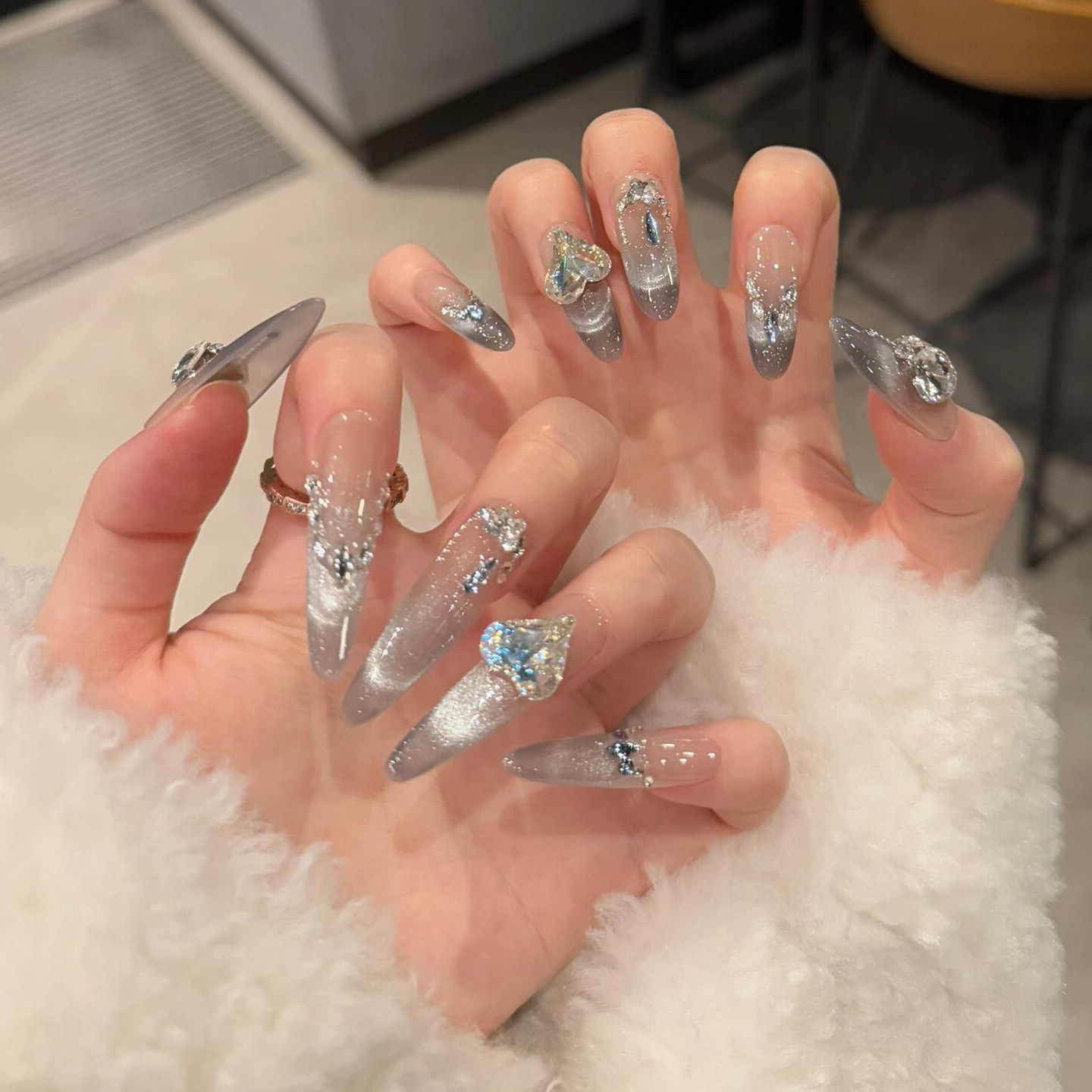 蓝色长款纯手工穿戴甲猫眼新款高级轻奢ins显白富家千金法式美甲,淘宝优惠券,粉丝福利购,淘宝优惠卷