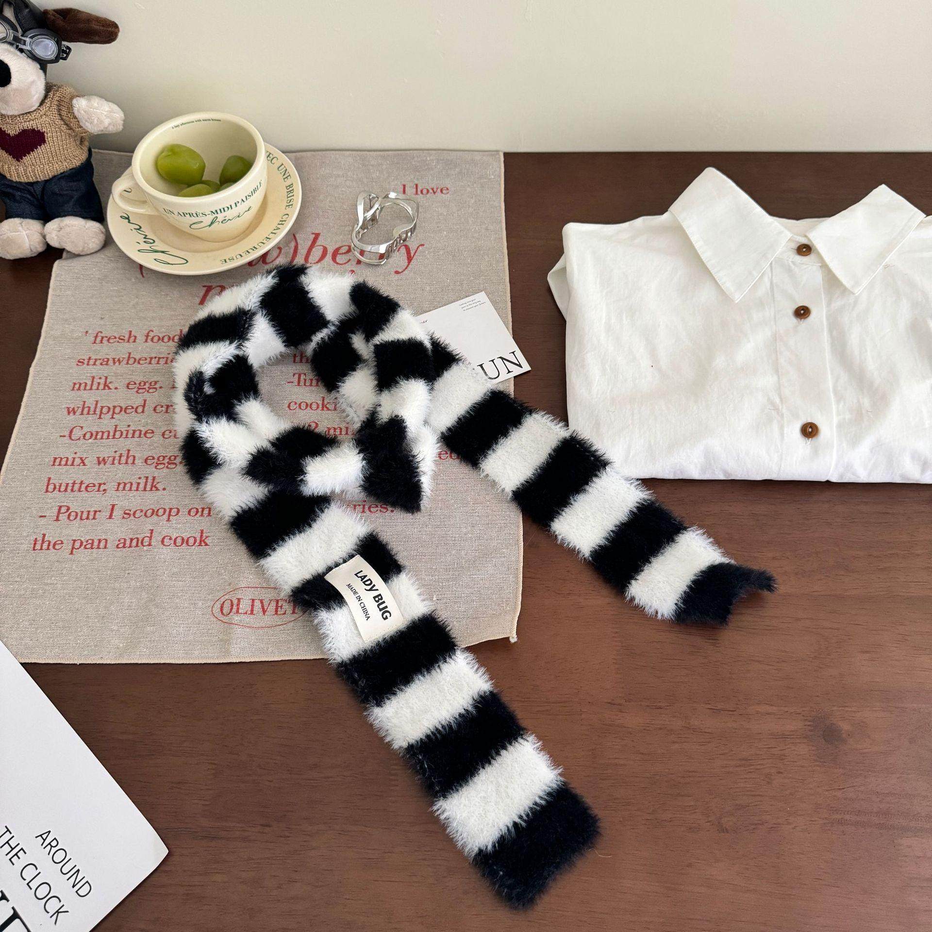 2024新款辣妹千禧风黑白条纹围脖百搭小众秋冬y2k设计感保暖甜酷,淘宝优惠券,粉丝福利购,淘宝优惠卷