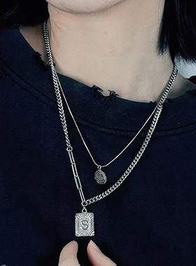 字母牌S笑脸项链女嘻哈百搭配饰