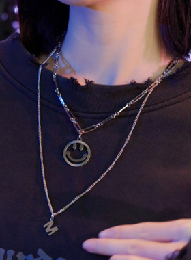 新款可爱笑脸项链女小众锁骨链