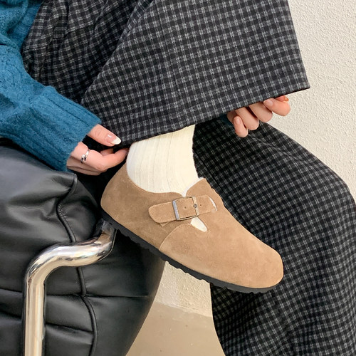 米霏~真皮加绒勃肯鞋女冬超火全包棉鞋毛毛雪地靴大码女鞋41到43 - 图0