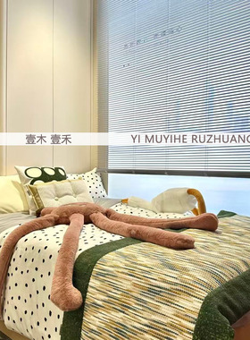 女孩房粉色系艺术软装饰品