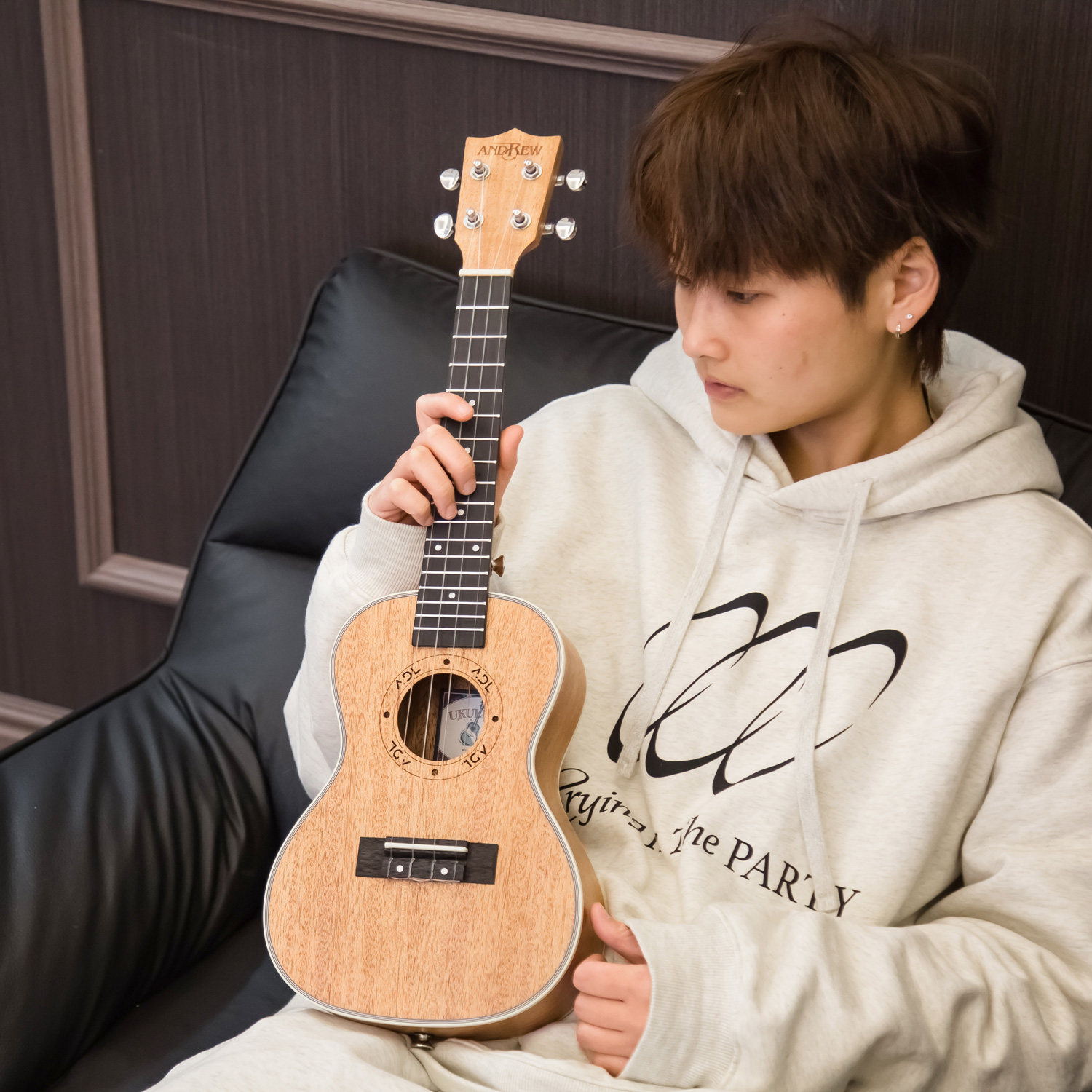 安德鲁桃花心木初学入门23寸尤克里里小吉他乐器可爱 儿童节礼物,淘宝优惠券,粉丝福利购,淘宝优惠卷