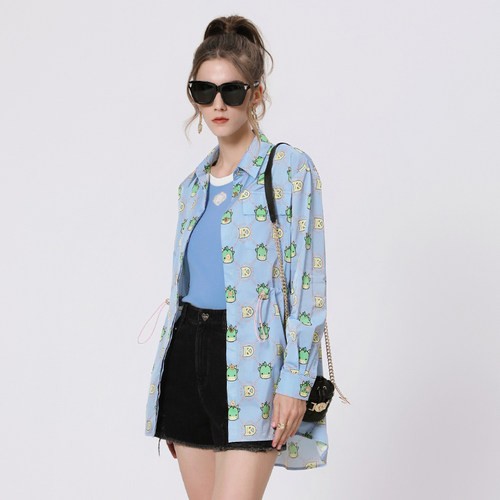 kodice春秋新款女装蓝色印花衬衫翻领单排扣长袖抽绳收腰衬衣上衣 - 图1