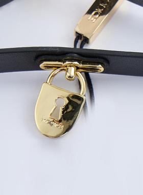 KODICE黑色羊皮革门锁吊坠项链