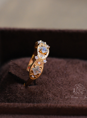 迷雾白昼 日系气质个性复古雕花镂空天然拉长石925纯银镀K金戒指