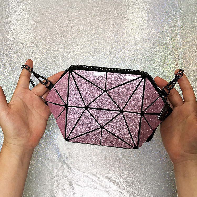 2020新款贝壳包几何菱格夜光手机包 迪安斯品牌馆女士包袋