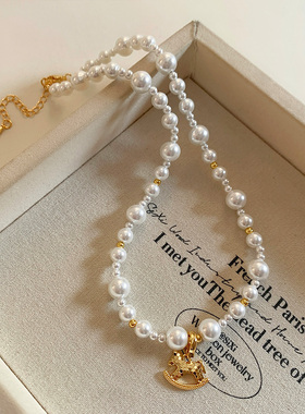 本命年小马吊坠珍珠串珠项链女2025新款高级感轻奢小众毛衣链配饰