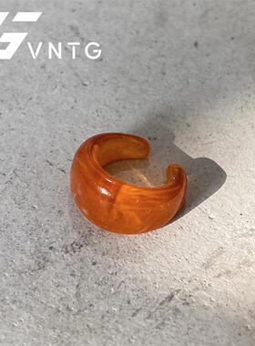 VINTAGETASTE 日系琥珀色C圈个性精致通勤百搭耳骨夹耳环树脂耳饰