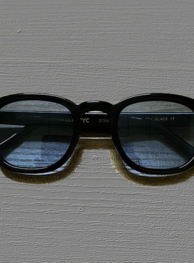 浅色太阳镜MOSCOT男浅蓝色墨镜