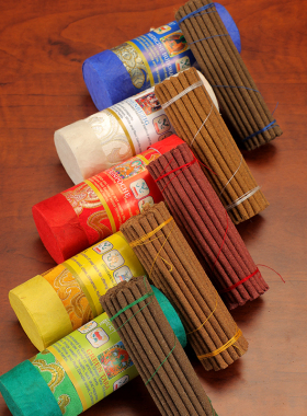 不丹雷龙锦缎圆筒短款藏香