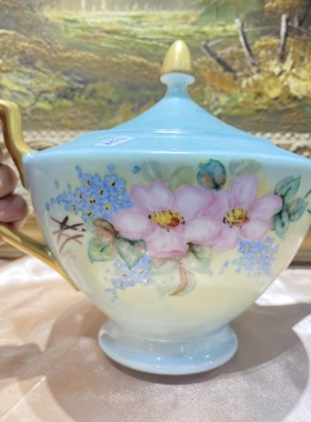 新品海因里希手绘花卉鎏金茶壶