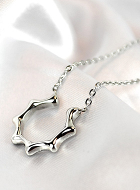 主君的太阳孔同钛钢送女友锁骨链