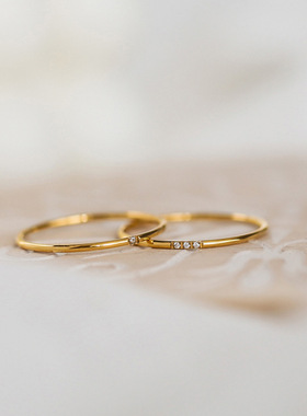 日韩极细锆石钛钢戒指女小众轻奢ins简约设计素圈尾戒指环不掉色