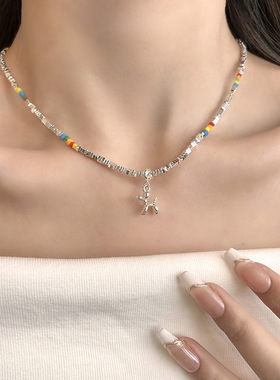 多巴胺彩色气球小狗项链女款小众甜酷轻奢2025新款碎银子串珠配饰