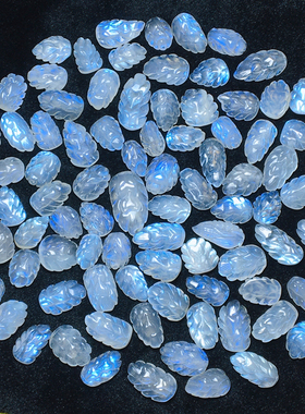 捡漏狐狸月光石貔貅玻璃体吊坠