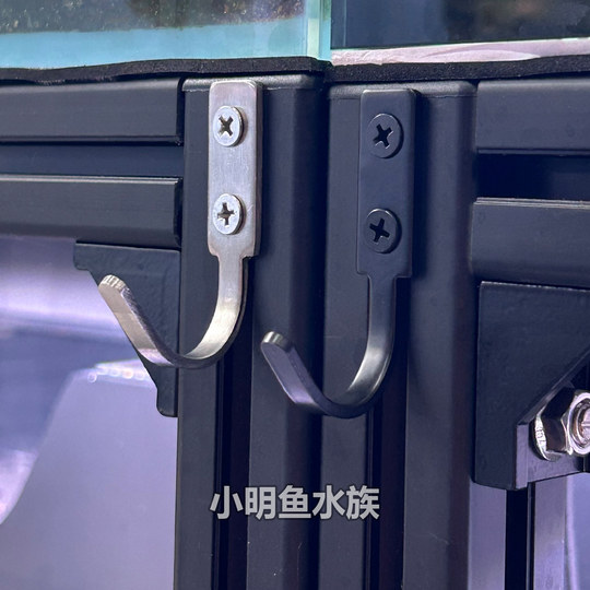 Большие несущие крючки из алюминиевого профиля подходят для 30 и 40 профилей.