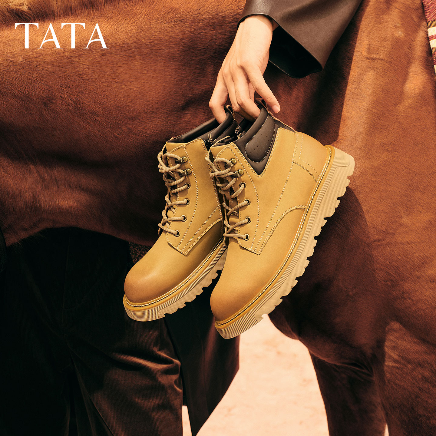 TATA他她男鞋工装鞋户外休闲鞋加绒保暖低帮马丁靴2025冬VPK01DD5 - 图2