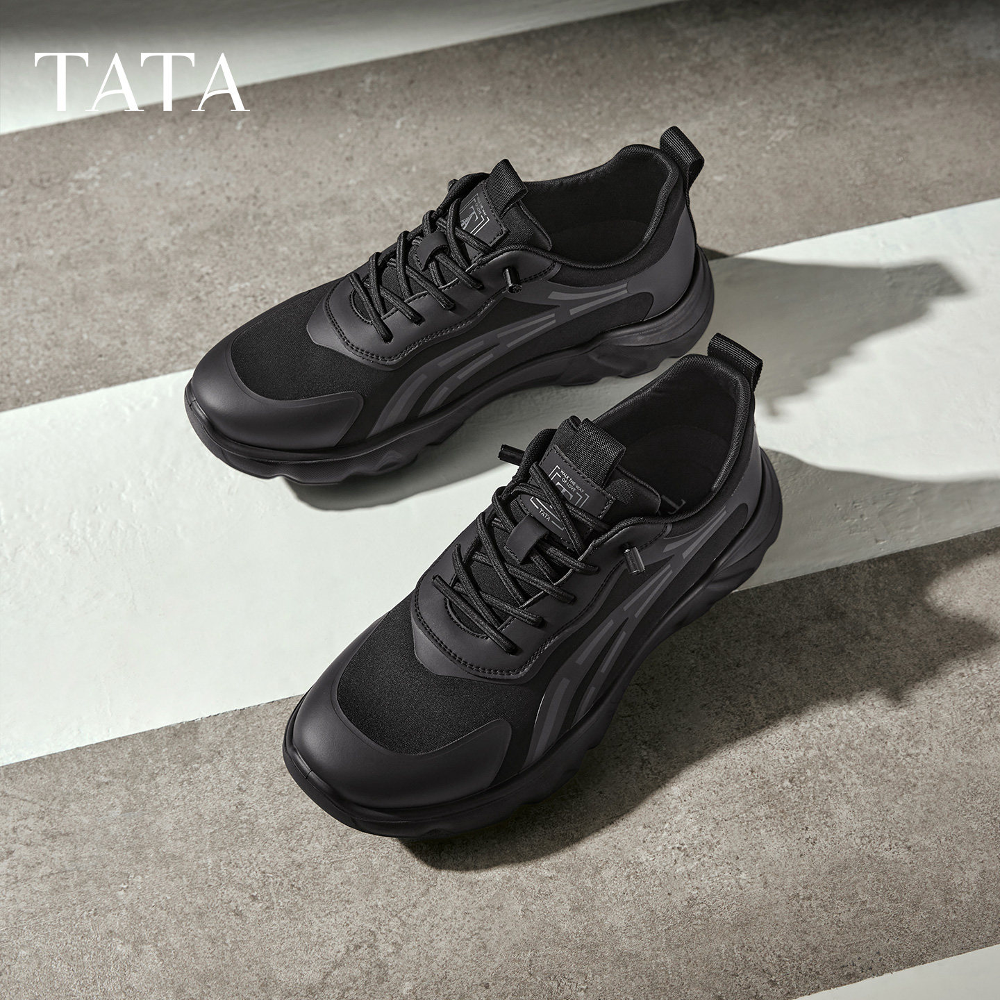 TATA他她男鞋舒适旅游休闲鞋户外运动鞋爸爸鞋2025年秋新PGC01CM5,淘宝优惠券,粉丝福利购,淘宝优惠卷