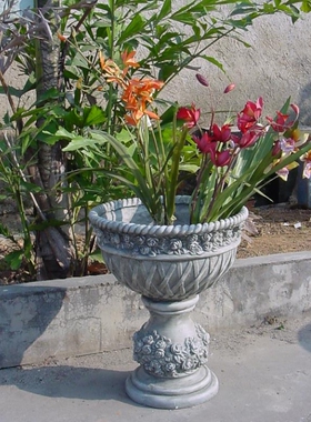 工艺欧式风雕塑实用花盆装饰品