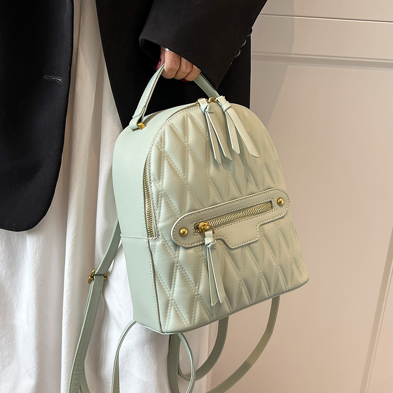 夏季流行女士背包时尚小众设计绣线双肩包2022韩版休闲百搭小包包