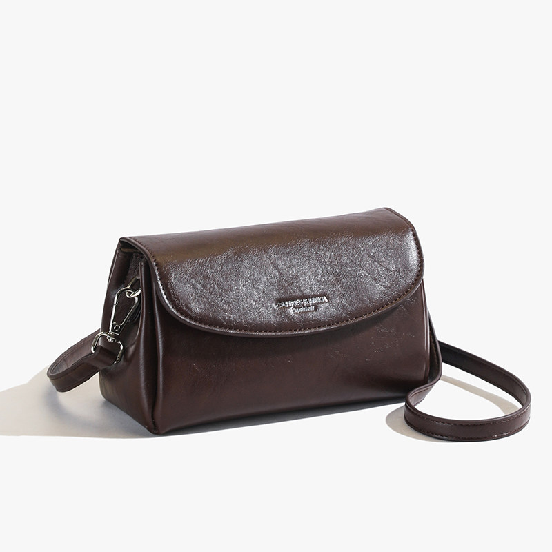 香港品牌真皮包包女2026秋冬新款高级感气质通勤复古单肩斜挎小包,淘宝优惠券,粉丝福利购,淘宝优惠卷