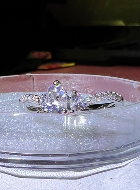 通体纯银不掉色小众爱心扭臂排戒