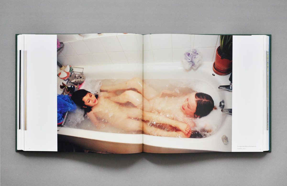 现货 南戈尔丁摄影集 Nan Goldin  Eden and After 南·戈尔丁 伊甸园之后 儿童摄影艺术画册 摄影作品 华源时空 - 图3