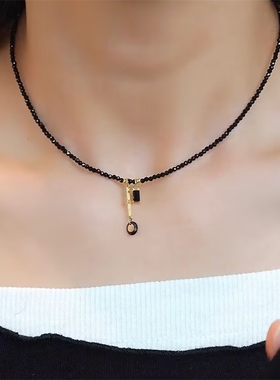 高级感复古黑色水晶项链