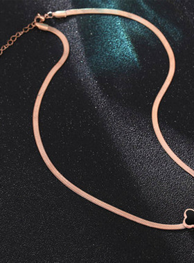 钛钢网红项链简约气质锁骨链短款颈带女玫瑰金四叶草颈链百搭饰品