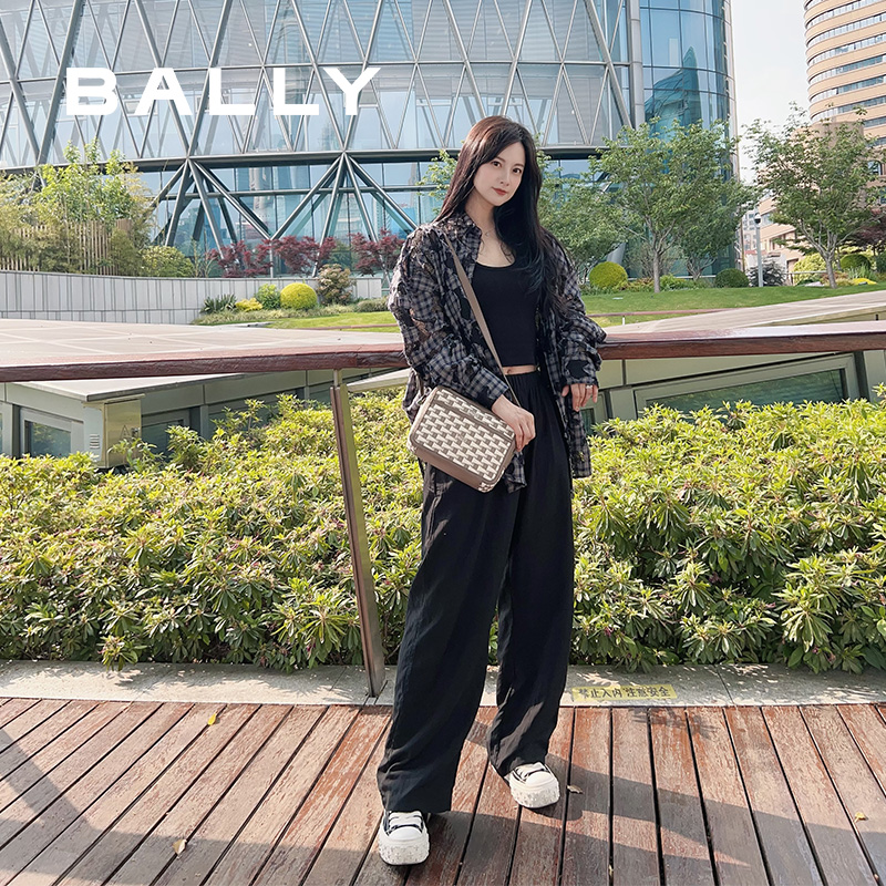 【自营】Bally/巴利24早春明星同款时尚斜挎包相机包礼物6305012 - 图1