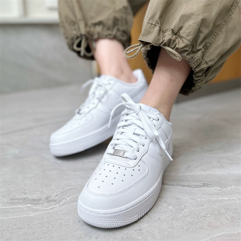 【自营】Nike/耐克 AF1女款空军一号纯白低帮休闲运动板鞋 - 图3