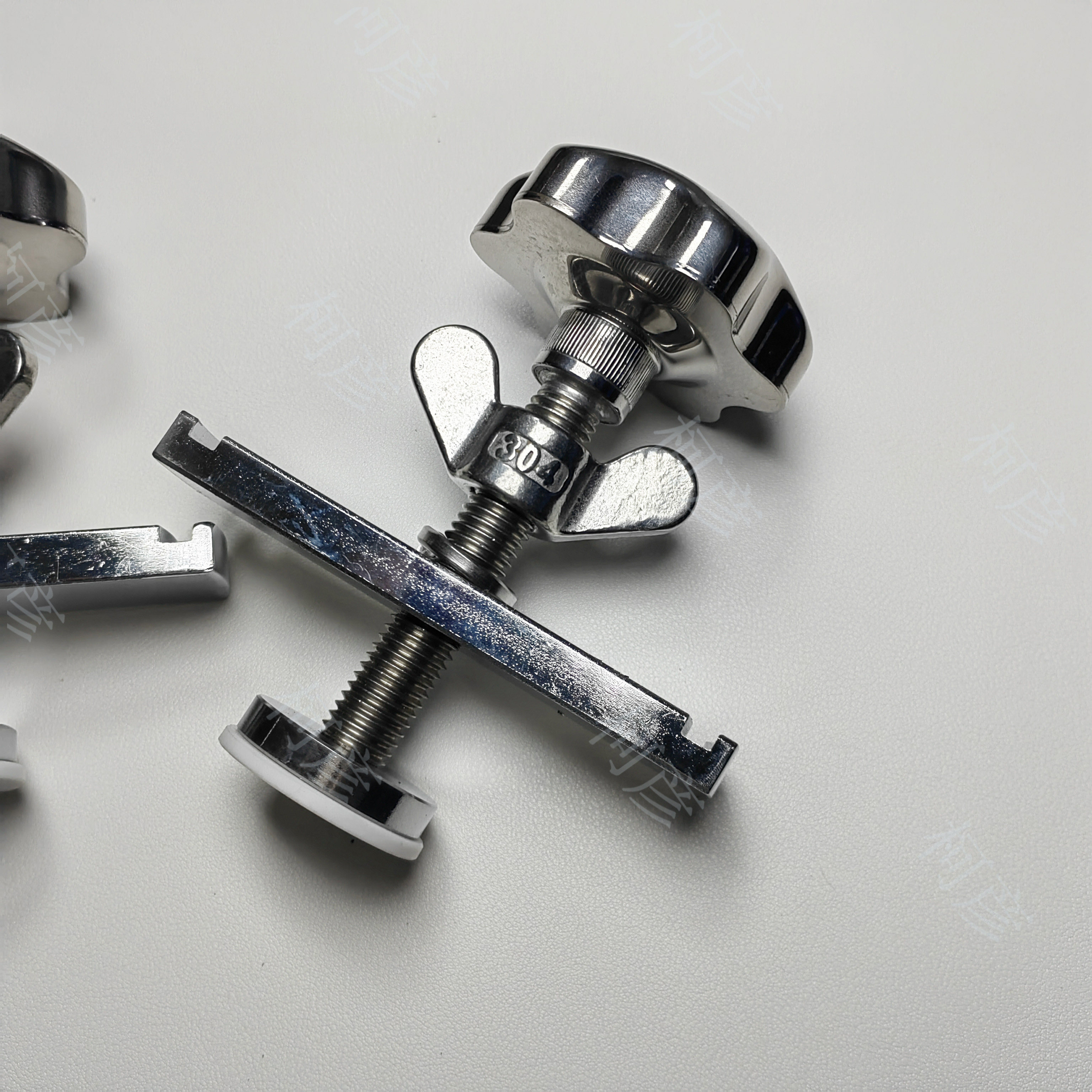 304不锈钢球磨机锁紧装置 压紧螺杆  夹具 行星球磨机配件,淘宝优惠券,粉丝福利购,淘宝优惠卷