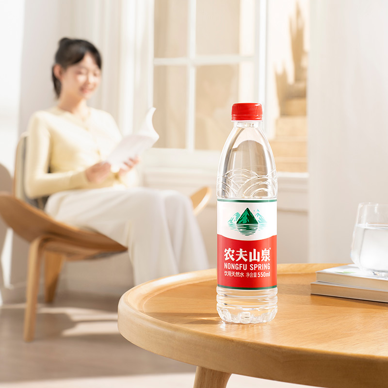 农夫山泉非矿泉水饮用水天然弱碱水550ml* 24瓶/整箱 北京包邮