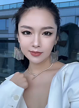 个性夸张时尚显脸小耳环