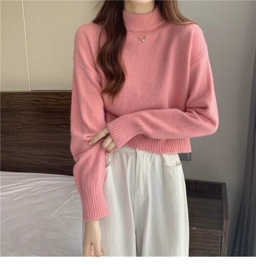 Half turtleneck pullover knit sweater