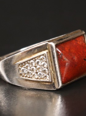 戒指精雕仿古扳指20内径16*13*6mm8g桂林鸡血玉石乾坤料黑底红