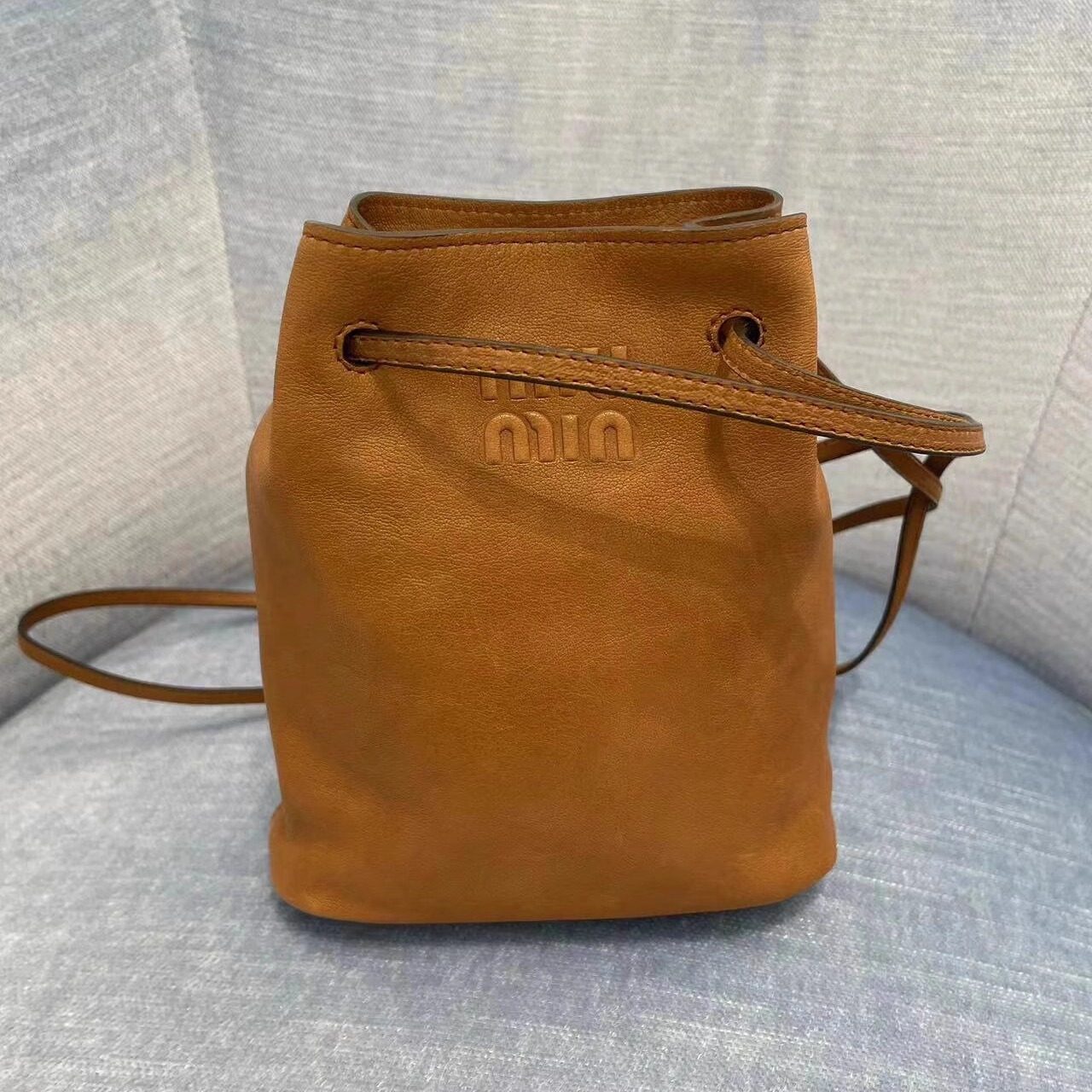 hobo包包女2025新款夏季真皮福袋水桶包mini羊皮手机单肩斜挎小包,淘宝优惠券,粉丝福利购,淘宝优惠卷